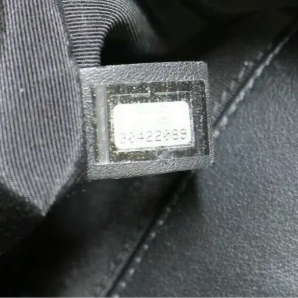 CHANEL QUILTED CALFSKIN MEDIUM BOY LOGO TOP HANDLE FLAP BAG BLACK - Picture 6 of 12